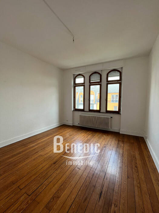 4255051f - Attribut alt par défaut.