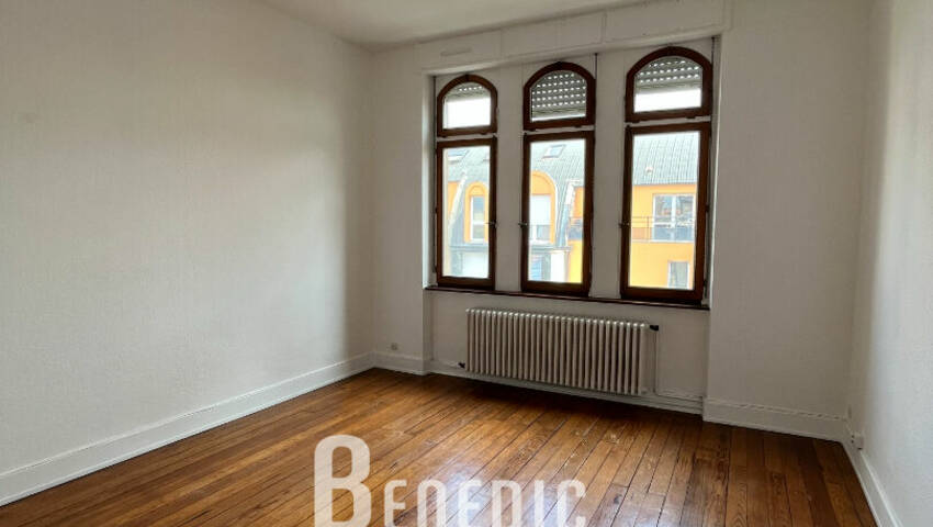 4255051f - Attribut alt par défaut.