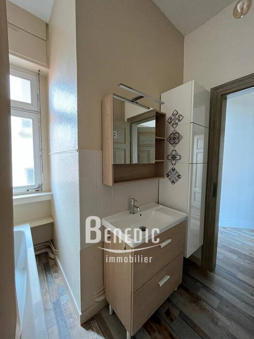 4255051i - Attribut alt par défaut.