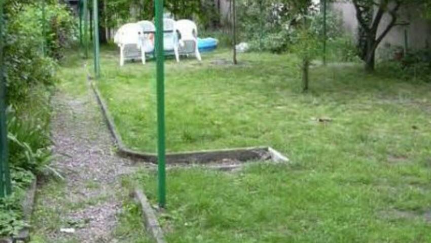 4255051j - Attribut alt par défaut.