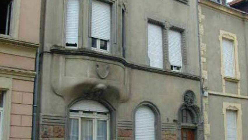 4255051k - Attribut alt par défaut.