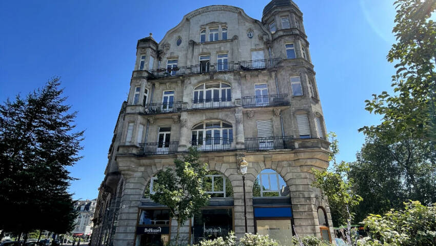 4253766b - Attribut alt par défaut.