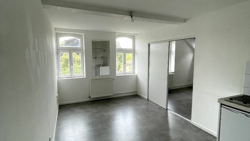 4253766c - Attribut alt par défaut.