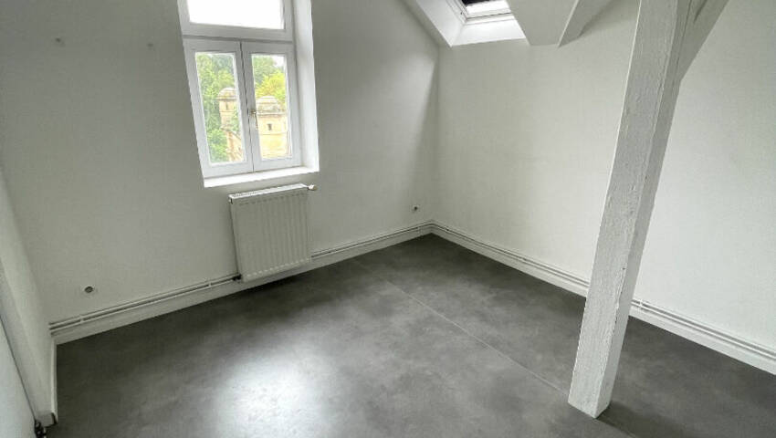 4253766d - Attribut alt par défaut.