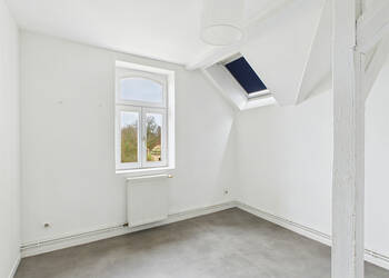 4253766c - Attribut alt par défaut.