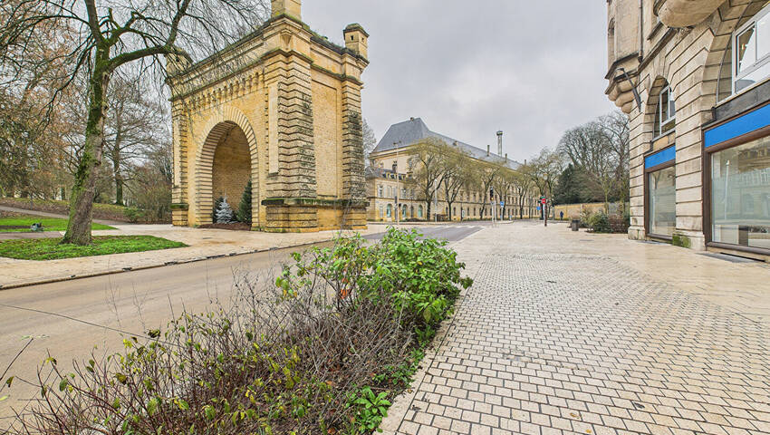 4253766e - Attribut alt par défaut.