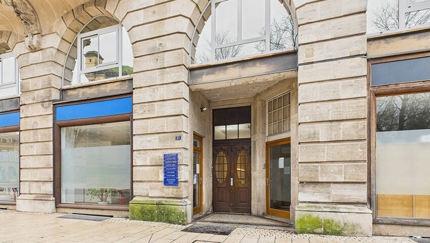 4253766f - Attribut alt par défaut.