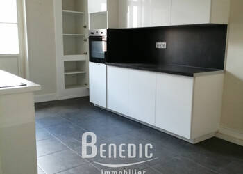 36846308a - Attribut alt par défaut.