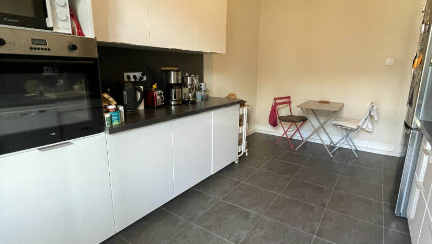 36846308b - Attribut alt par défaut.