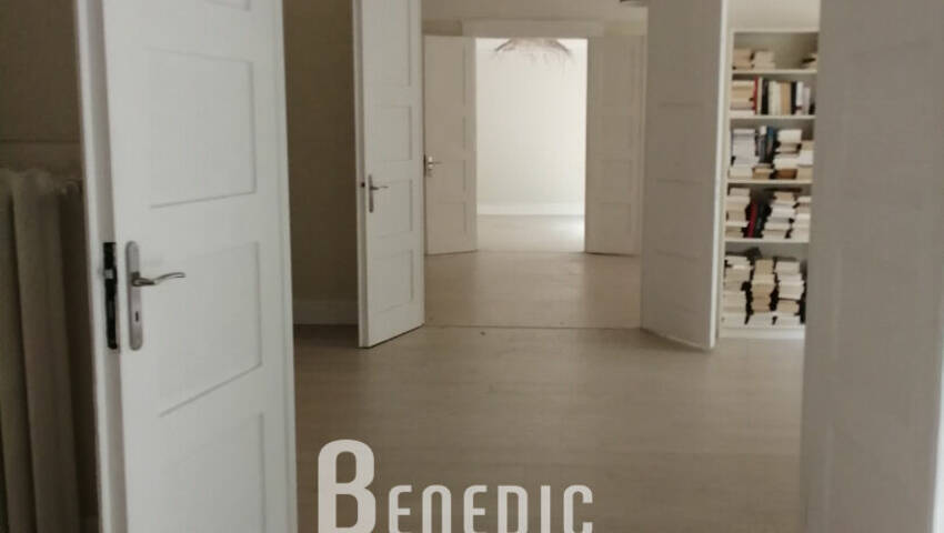 36846308f - Attribut alt par défaut.