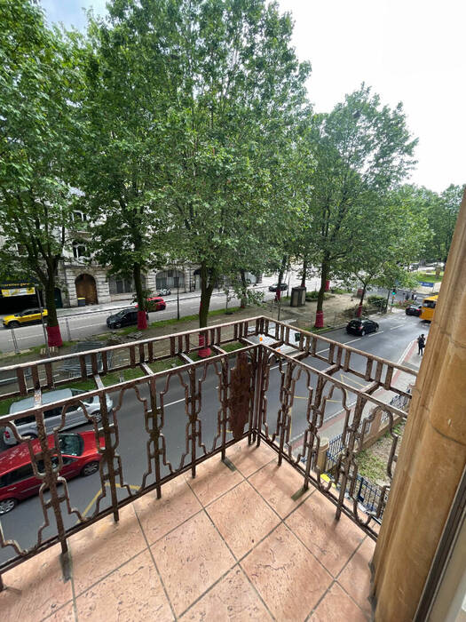 36846308l - Attribut alt par défaut.