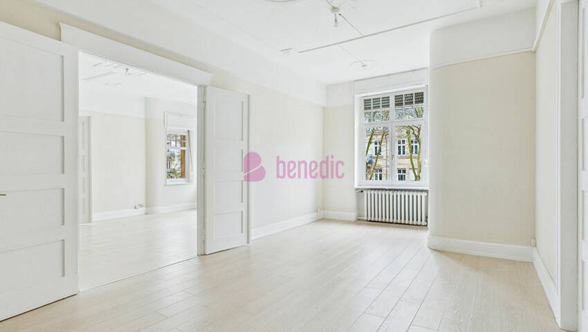 36846308g - Attribut alt par défaut.