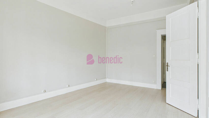 36846308i - Attribut alt par défaut.