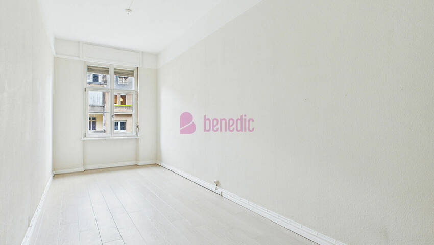 36846308k - Attribut alt par défaut.