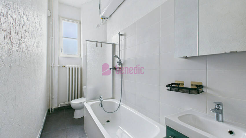 36846308p - Attribut alt par défaut.