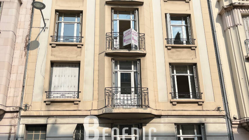 53231332h - Attribut alt par défaut.