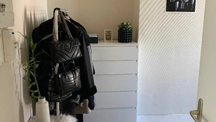 4246543g - Attribut alt par défaut.