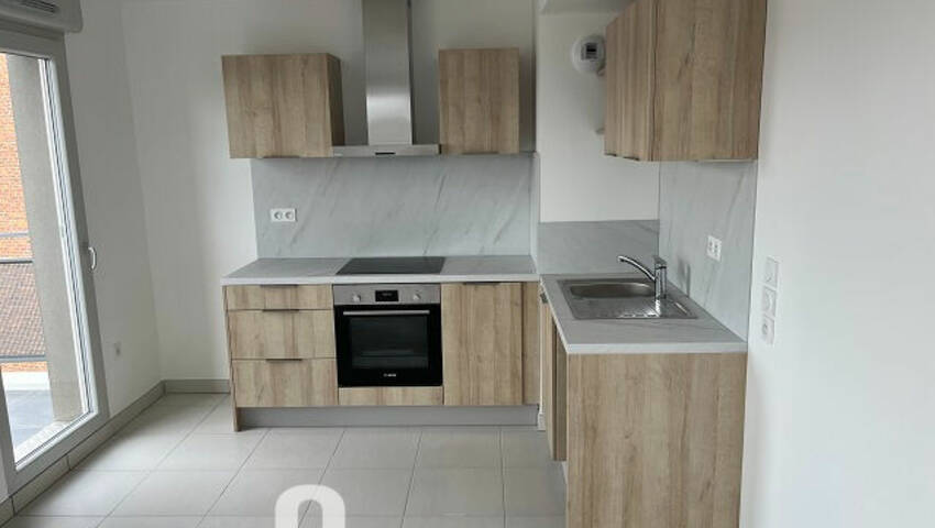 53297034d - Attribut alt par défaut.