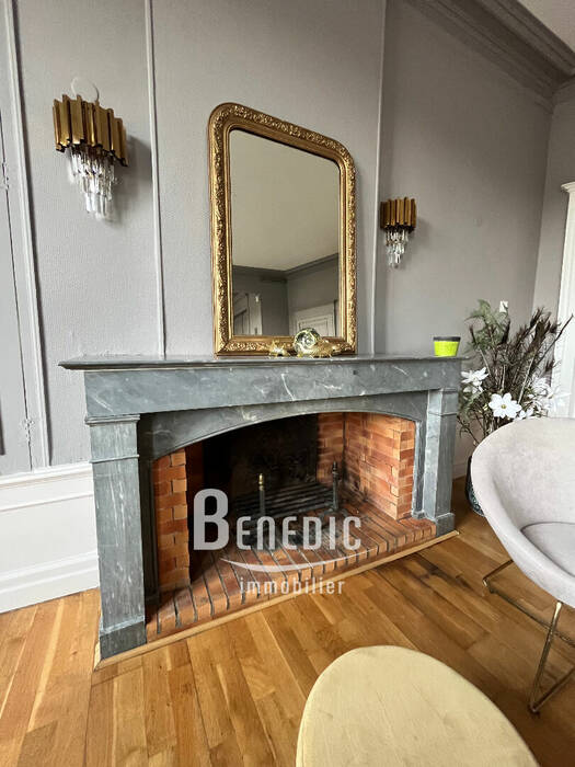 53398873f - Attribut alt par défaut.