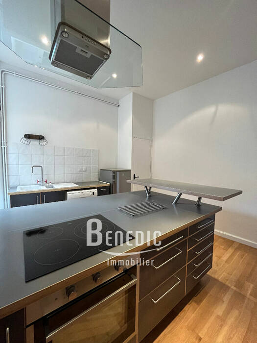 53398873h - Attribut alt par défaut.