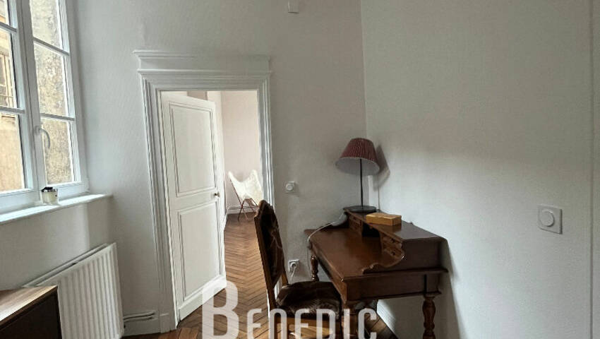 53398873i - Attribut alt par défaut.