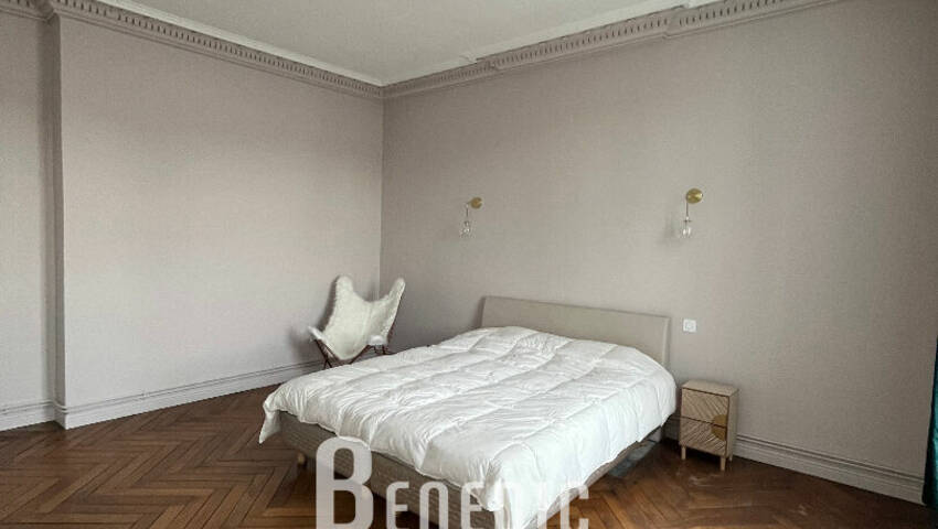 53398873k - Attribut alt par défaut.