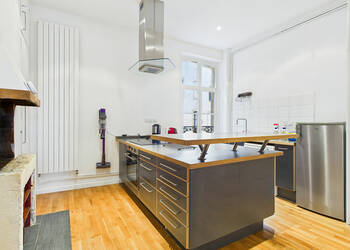 53398873c - Attribut alt par défaut.