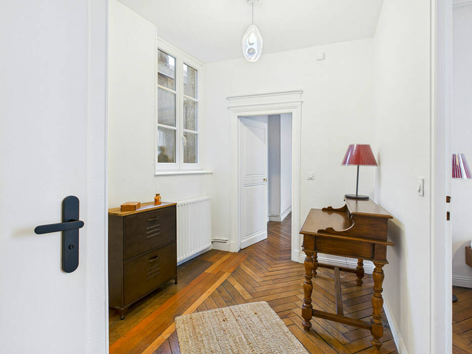 53398873f - Attribut alt par défaut.