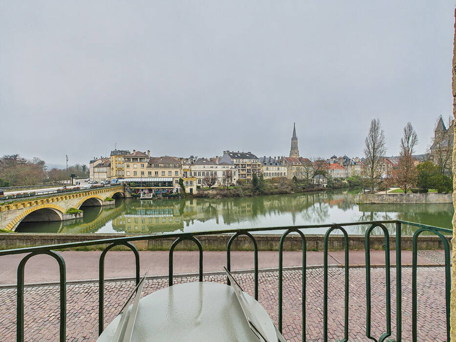 53398873m - Attribut alt par défaut.