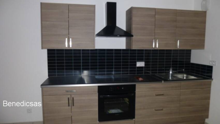 6820048c - Attribut alt par défaut.