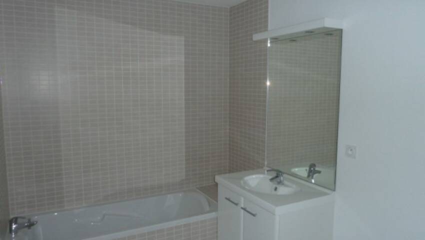 6820048g - Attribut alt par défaut.