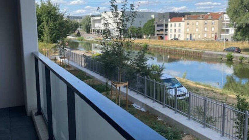 53547701d - Attribut alt par défaut.