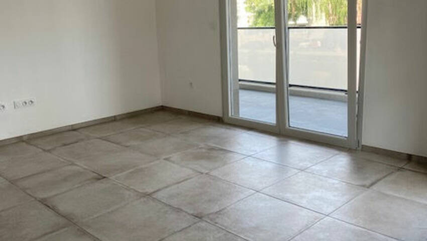 53547701k - Attribut alt par défaut.