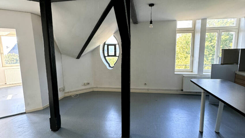 4255274b - Attribut alt par défaut.