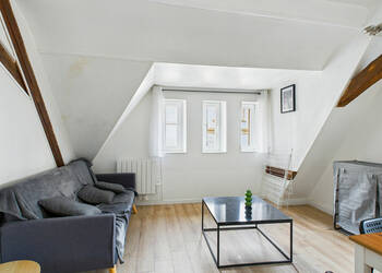 53583688b - Attribut alt par défaut.