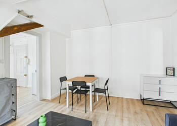 53583688c - Attribut alt par défaut.