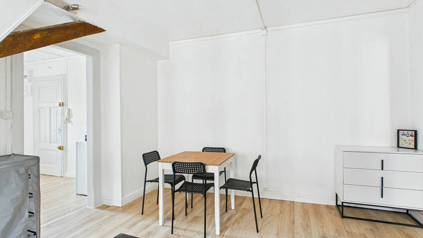 53583688c - Attribut alt par défaut.