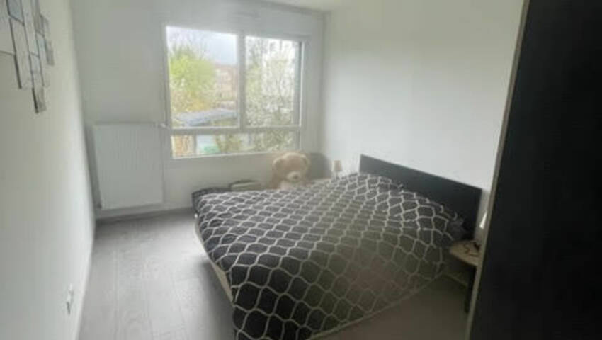 53592049f - Attribut alt par défaut.