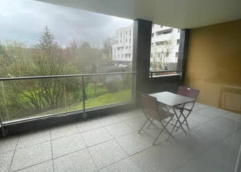 53592049a - Attribut alt par défaut.