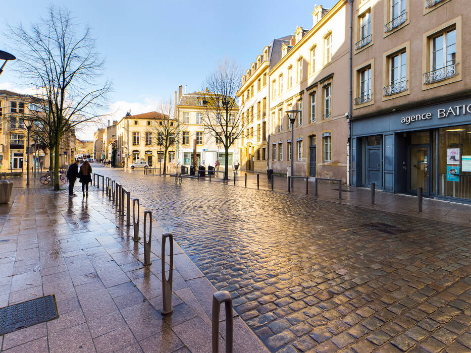 4254394g - Attribut alt par défaut.