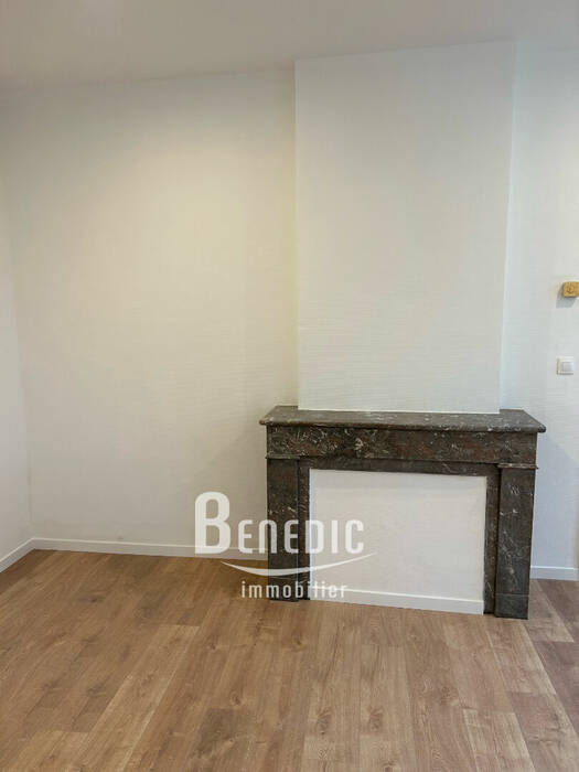 4254394n - Attribut alt par défaut.