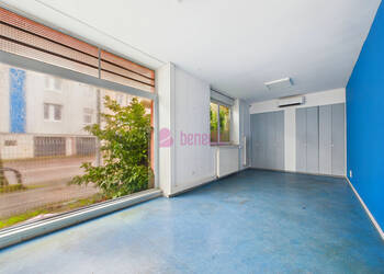 53621755a - Attribut alt par défaut.