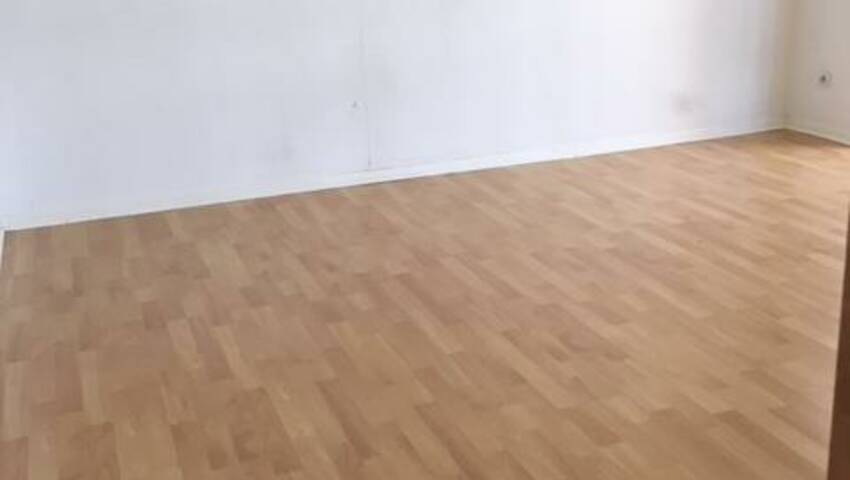 4255681m - Attribut alt par défaut.