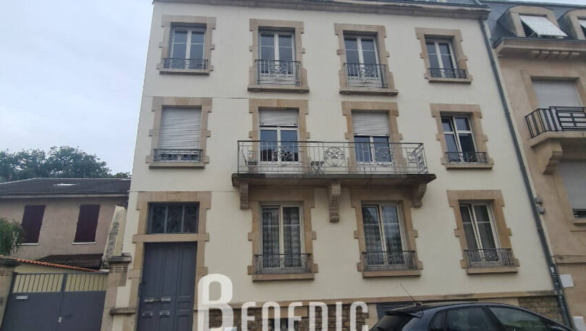 53591897d - Attribut alt par défaut.