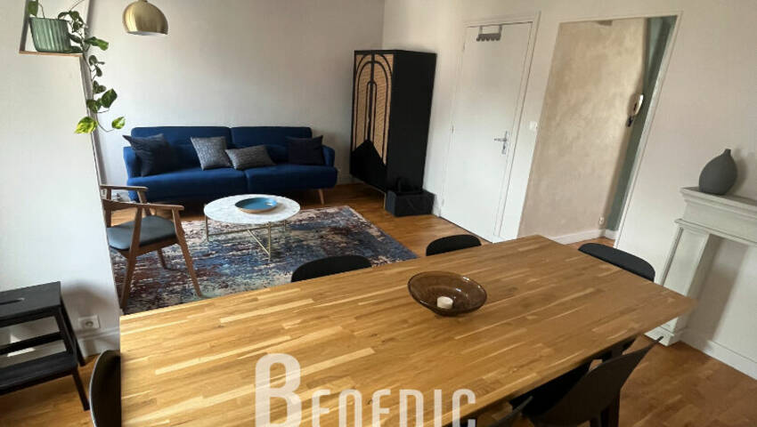 53591897g - Attribut alt par défaut.