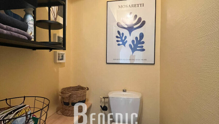 53591897l - Attribut alt par défaut.