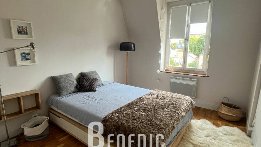 53591897m - Attribut alt par défaut.