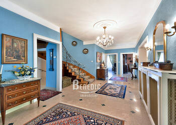 53172292b - Attribut alt par défaut.