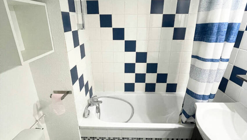 31960133d - Attribut alt par défaut.