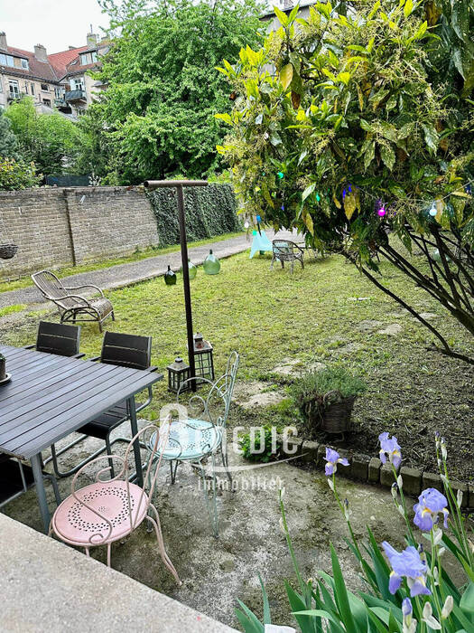 4253726g - Attribut alt par défaut.